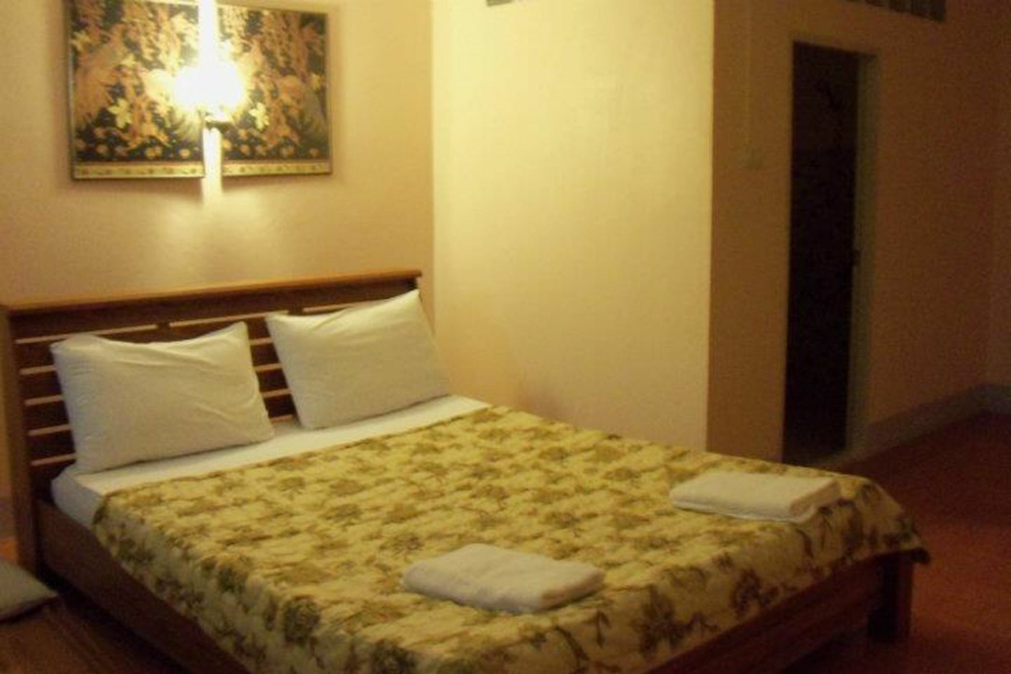 D'S Corner & Guesthouse Phuket Bagian luar foto